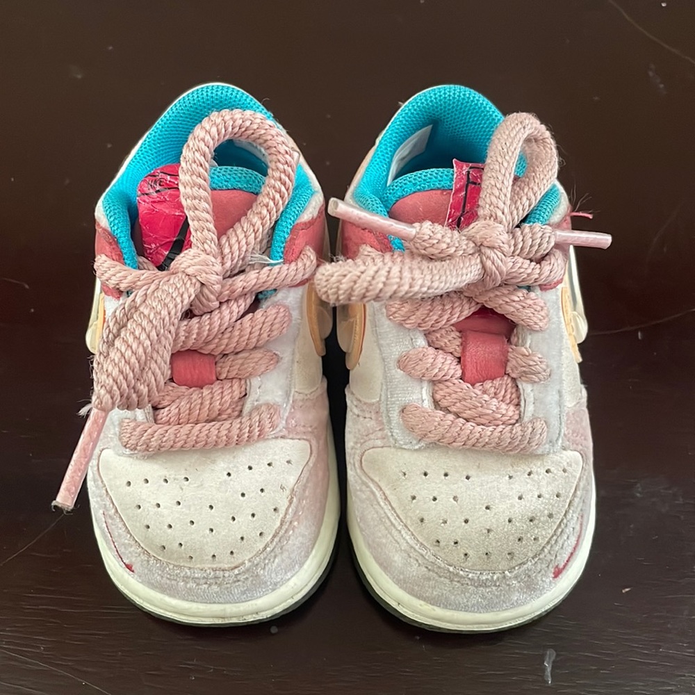 Baby Nike dunks!